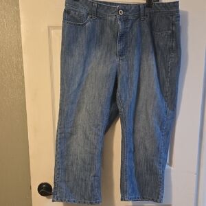 Wrangler Light Blue Denim Capri Jeans